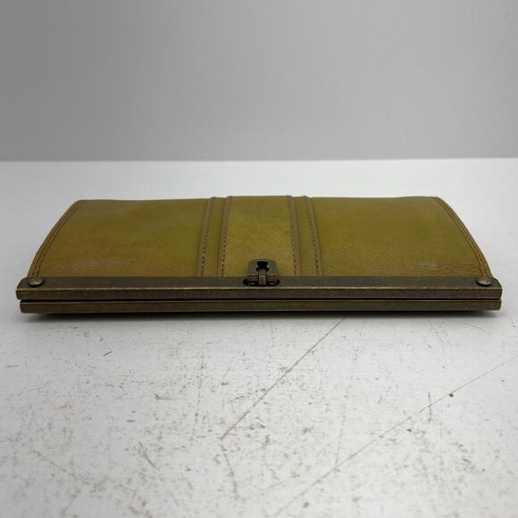 Fossil Women's Yellow Green Leather Full Size Top Clasp Wallet - Picture 6 of 14